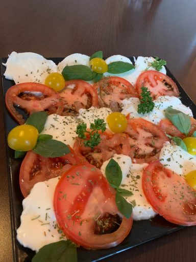Mozzarela Ketering u restoranu Dedina Tajna Novi Sad