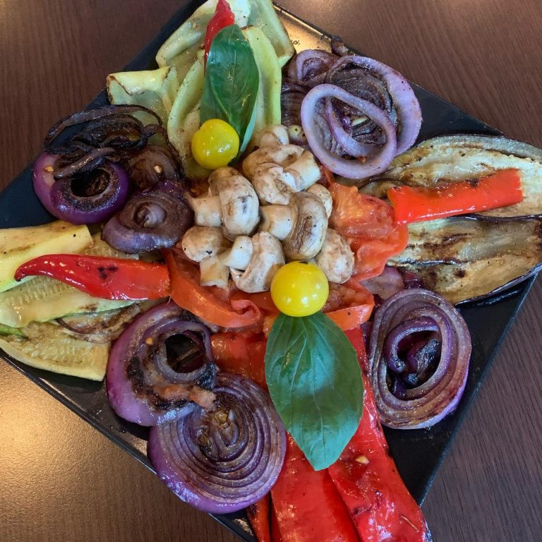 Grilovano Povrće u restoranu dedina tajna novi sad